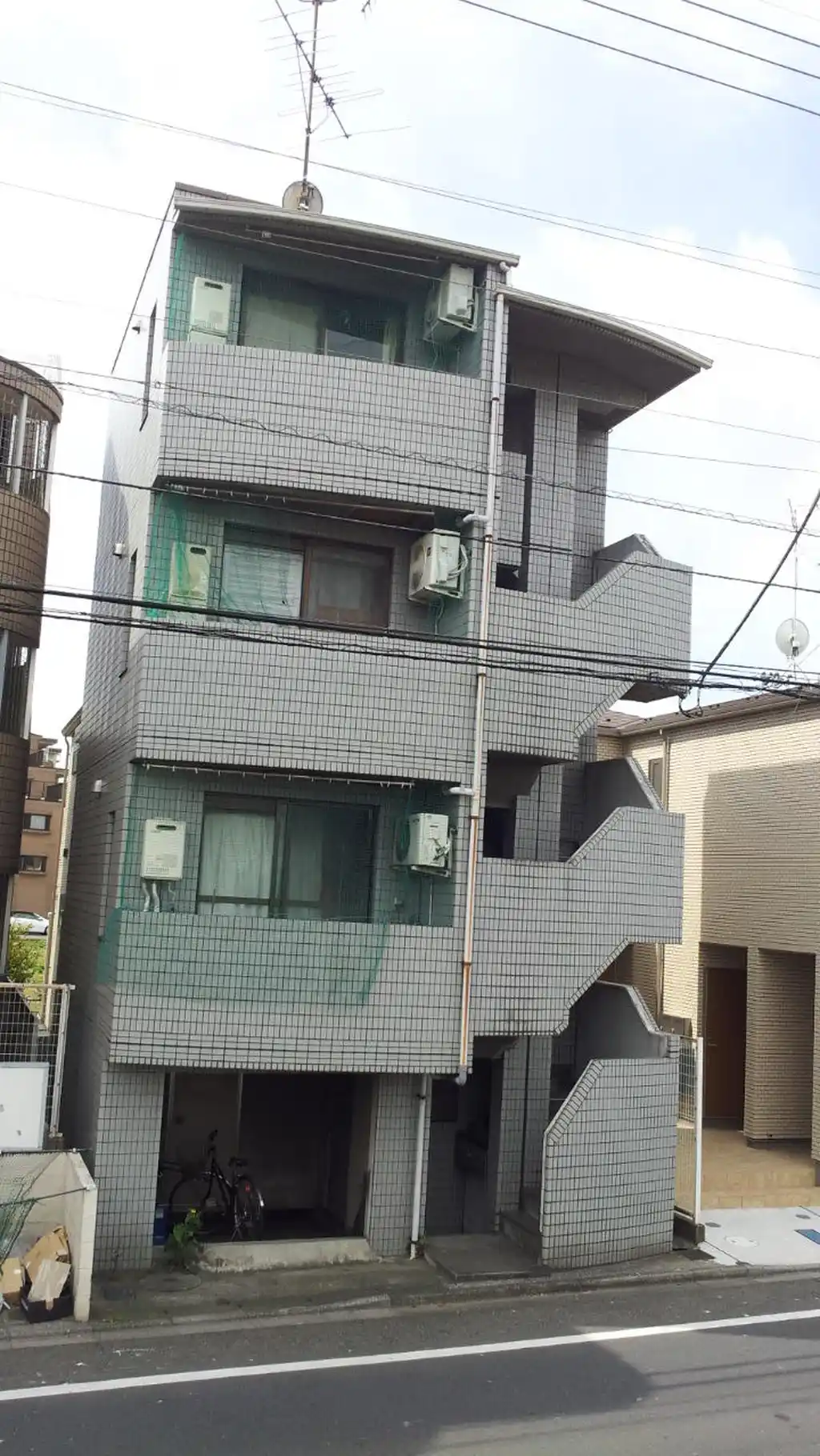 ライフビル 外観