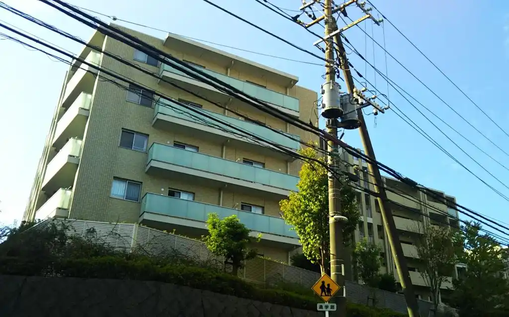 ザ・パークハウス市ヶ尾EAST棟 外観