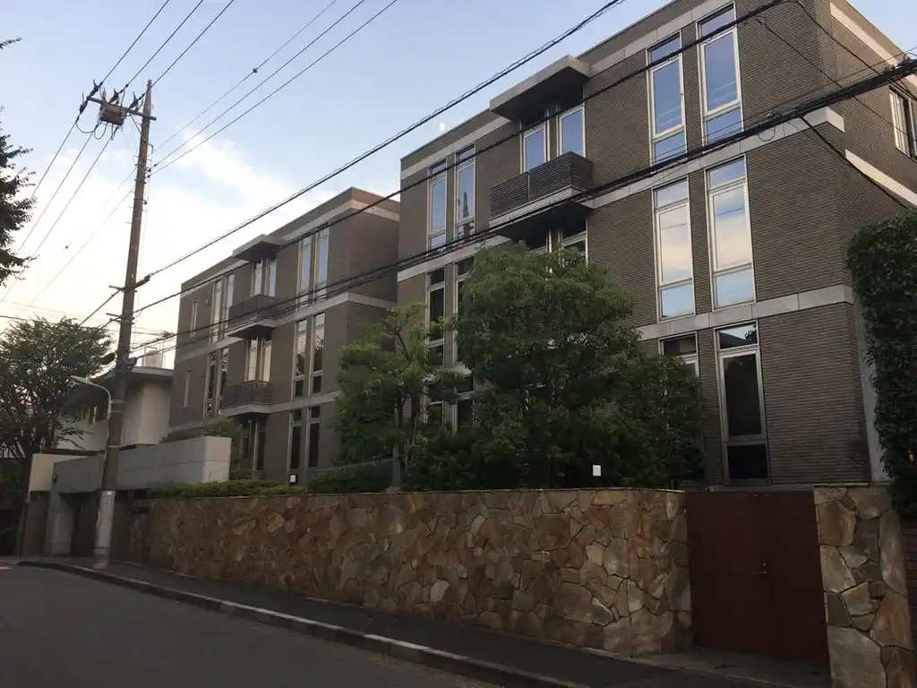 ソルジス島津山 外観