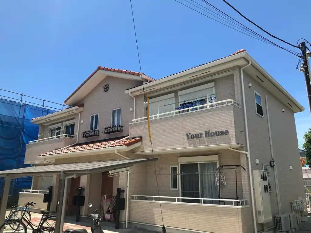 YOUR HOUSE 外観