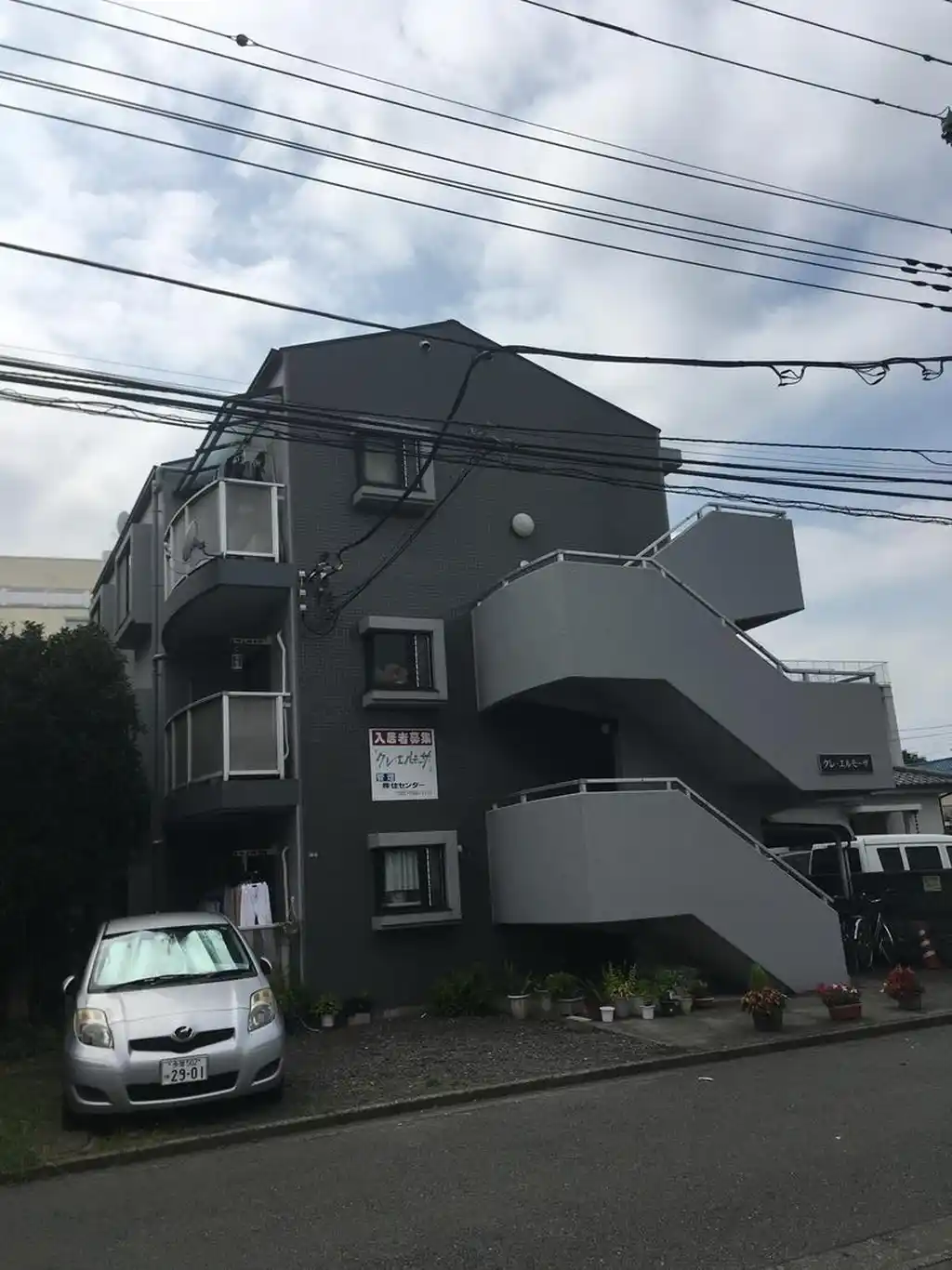 クレ・エルモーザ 外観