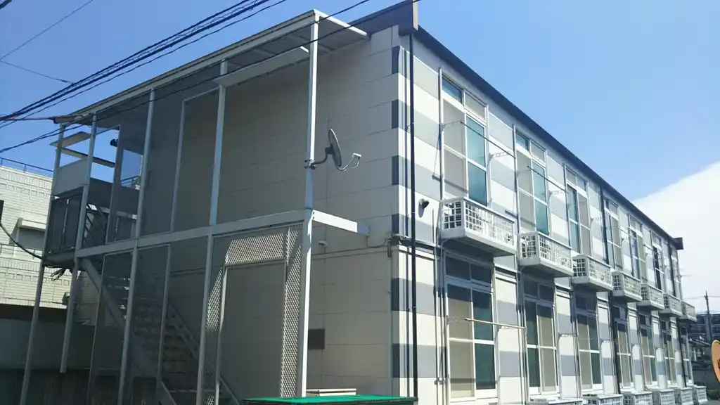 レオパレスアーバイン立川 外観