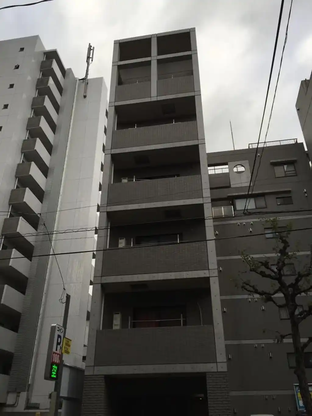 リ・ボーン・エンドー 外観