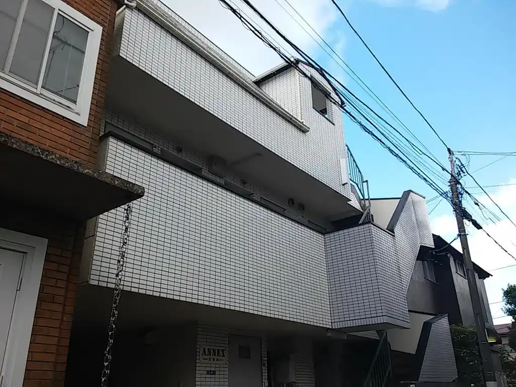 アネックス大倉山 外観