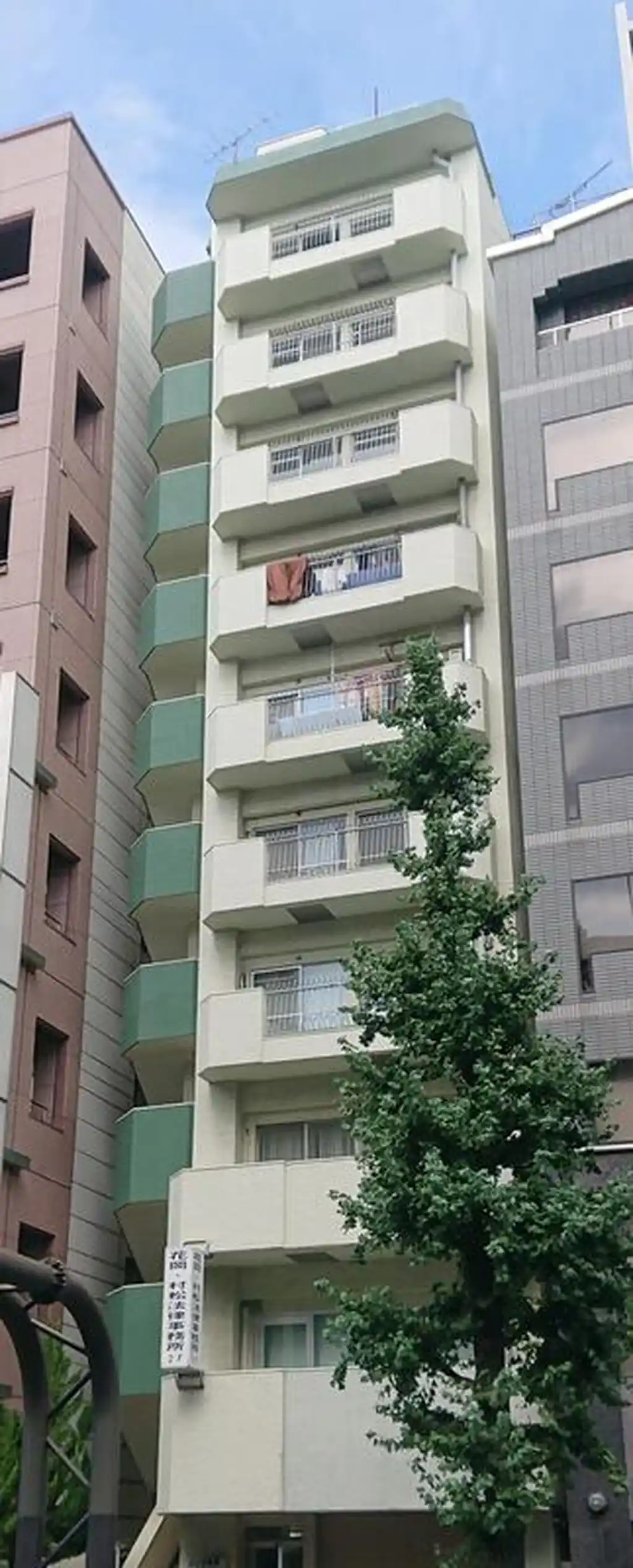 ハイヴ本郷 外観