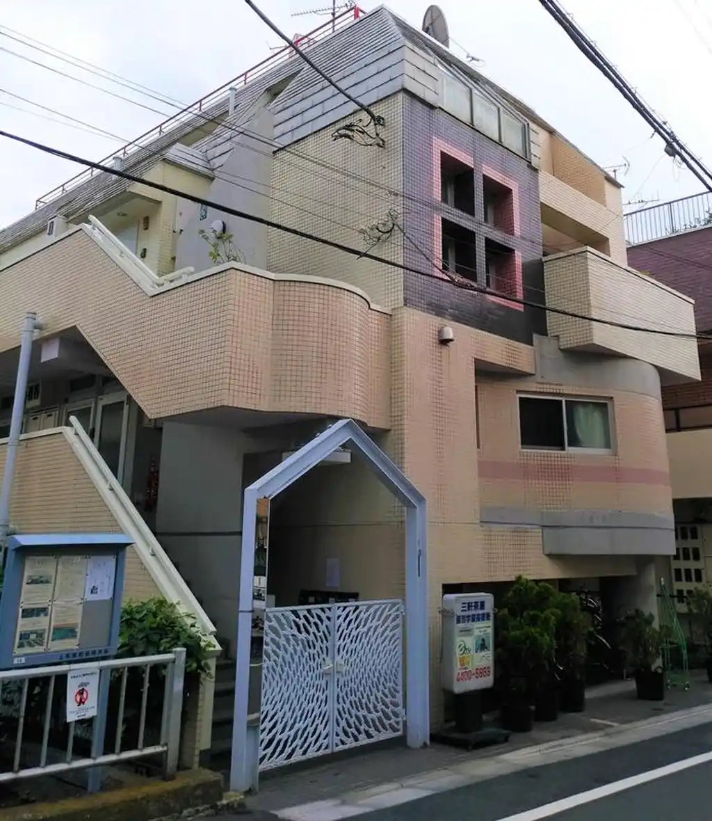 ぱれどーる今泉 外観