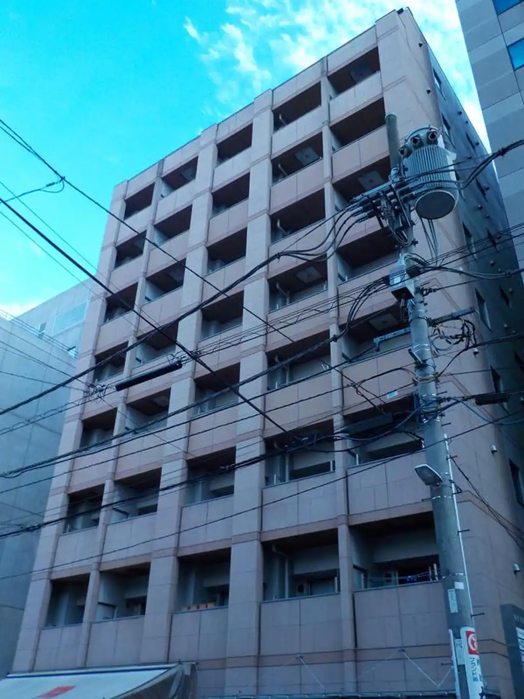 コンソラーレ本厚木 外観