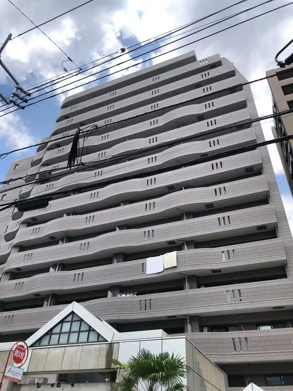 グラントルム弐番館 外観