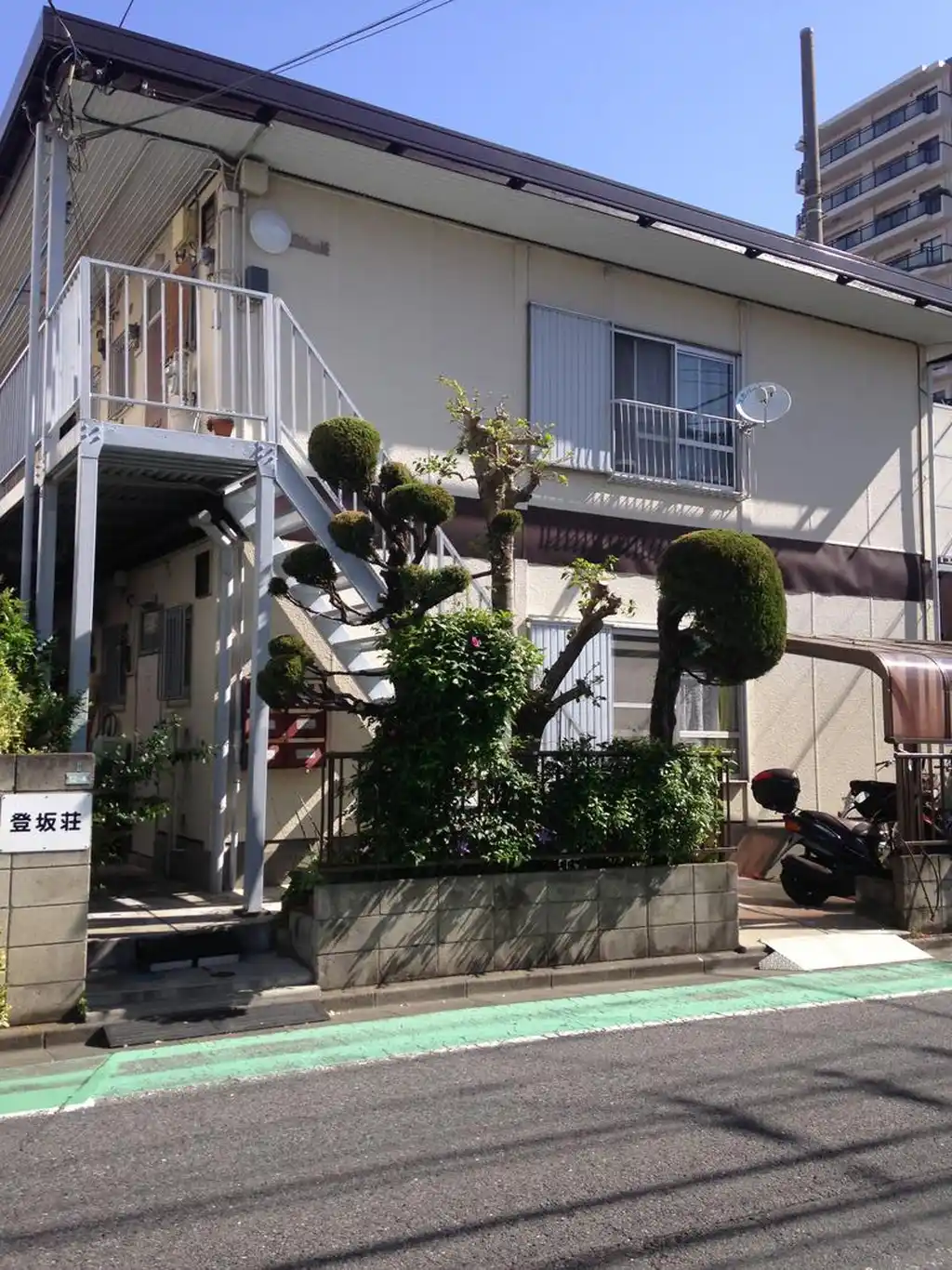 登坂荘 外観