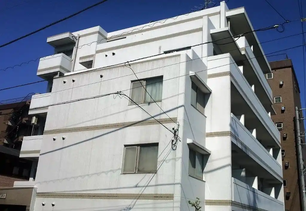 ラカーサノボリト 外観