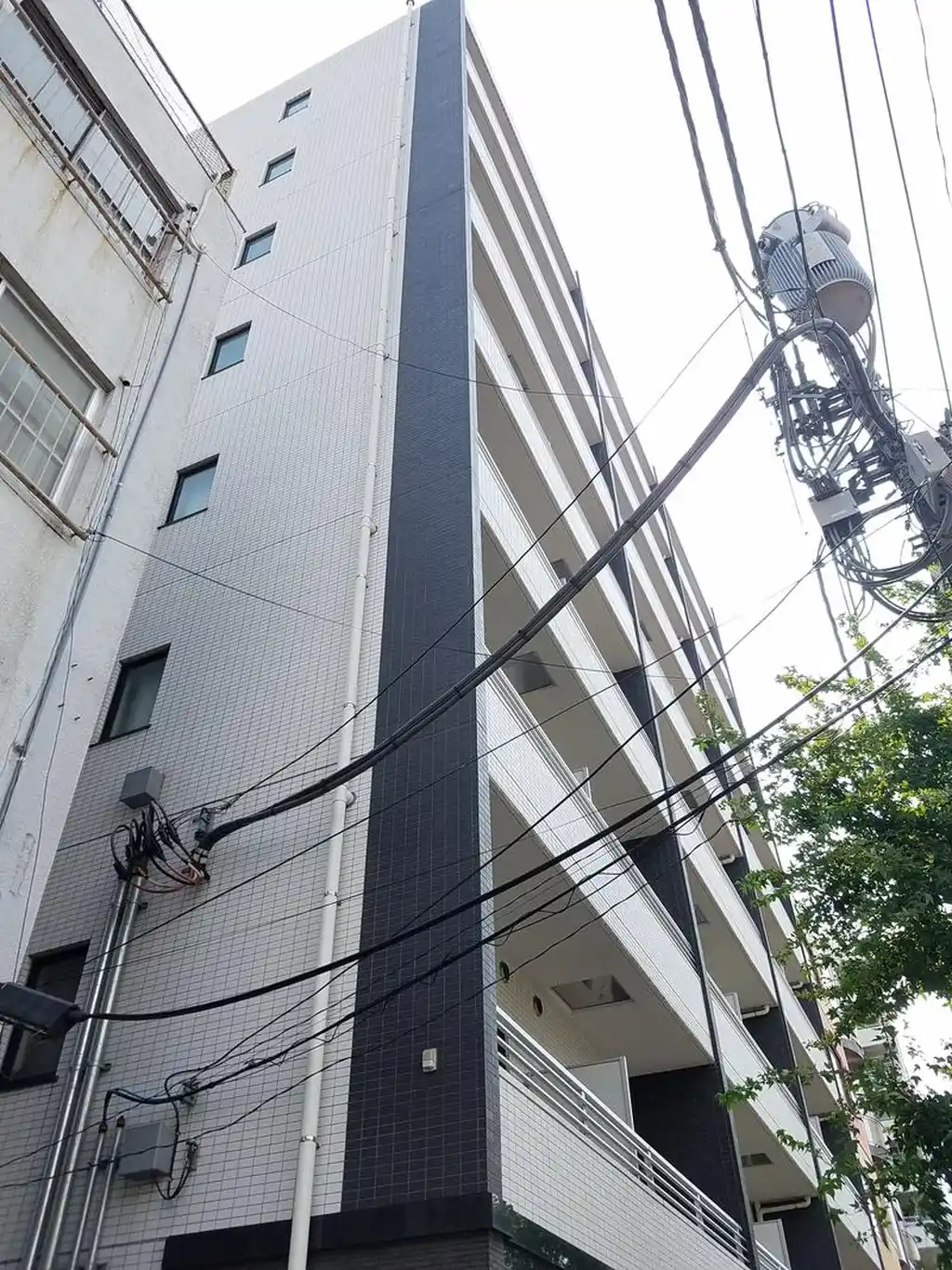 LEA横浜吉野町駅前 外観