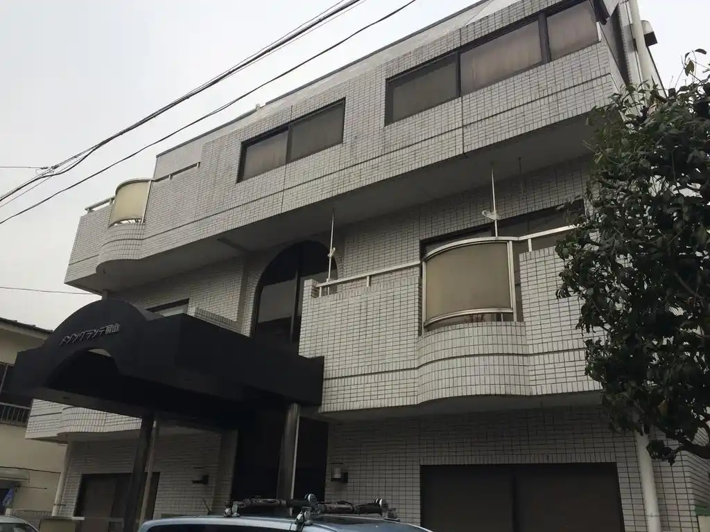 メゾングランデ桐山 外観