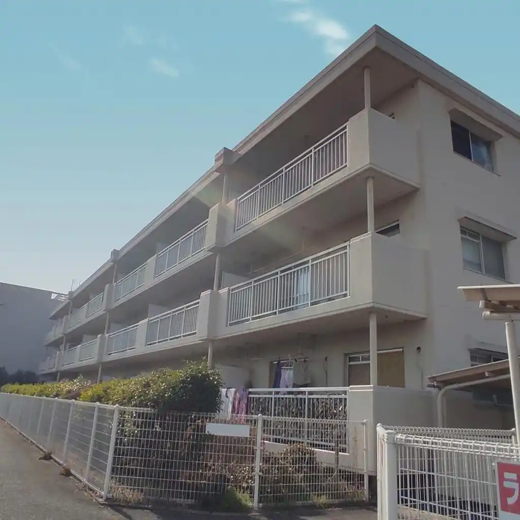 ラミアール末広 外観