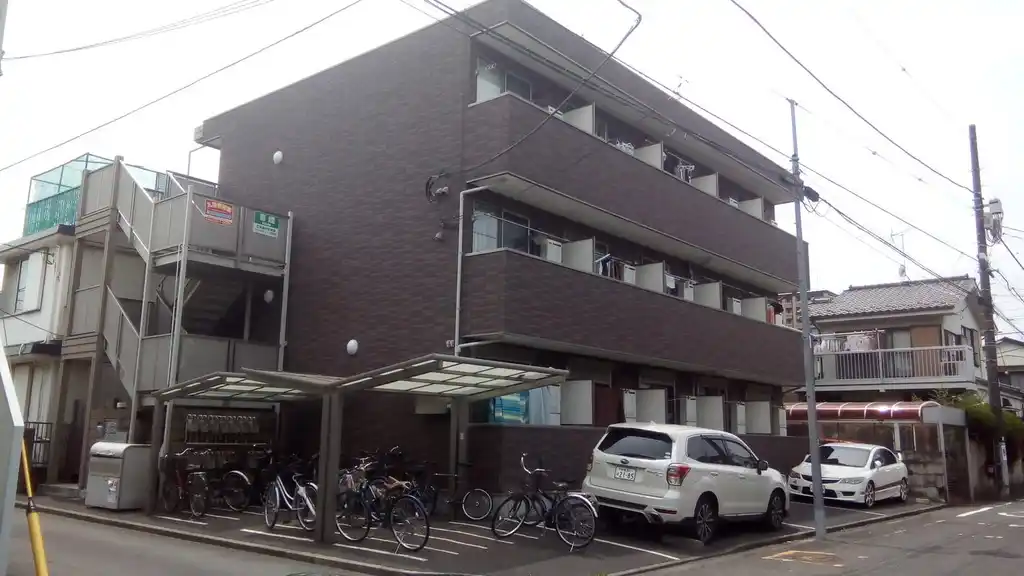 セレーナ・K 外観