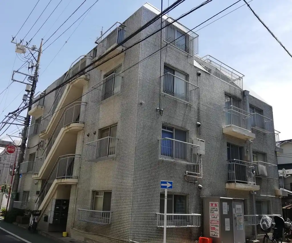 ヤマイチハイツ三鷹 外観