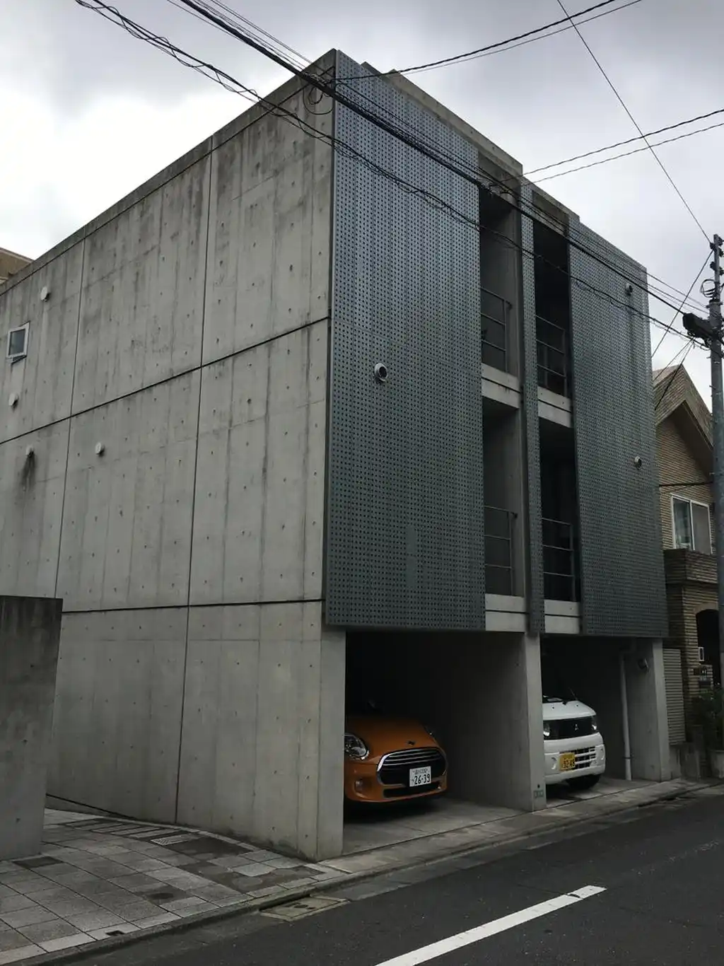 STEPS鷹番 外観