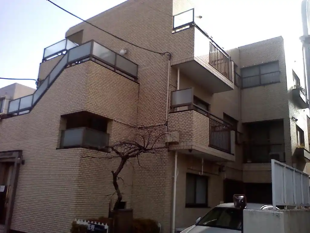 シュベルニィ東林間 外観