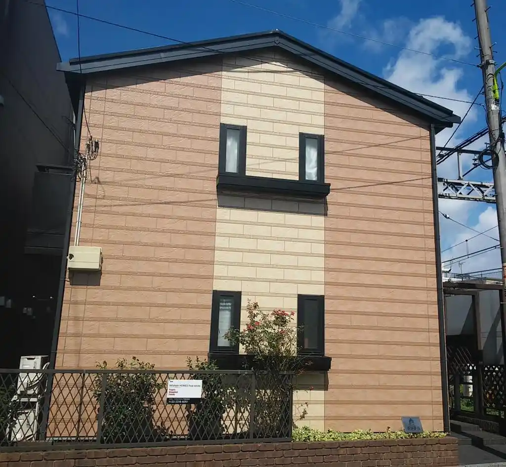 デメテル 外観