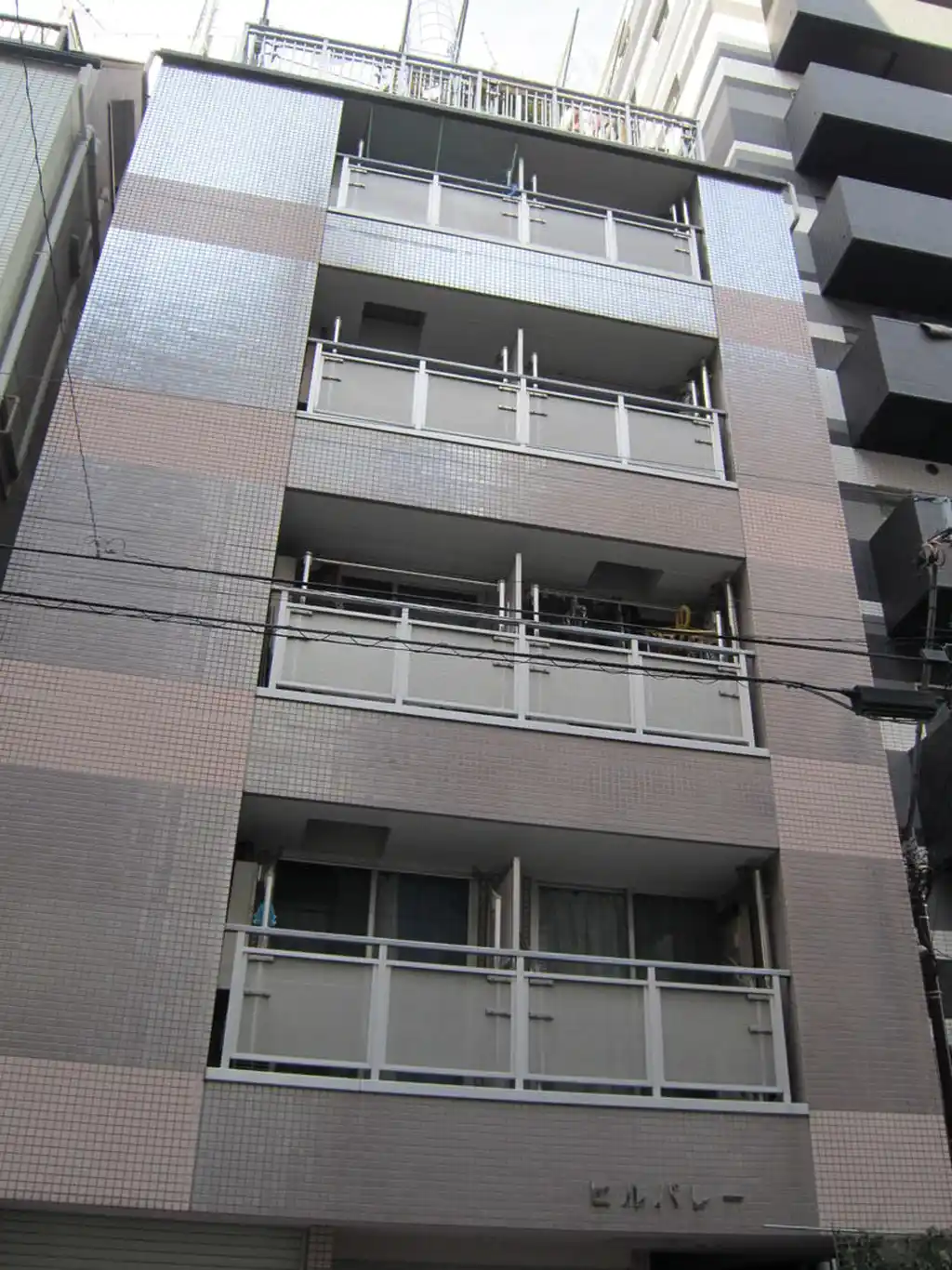 ヒルバレー 外観