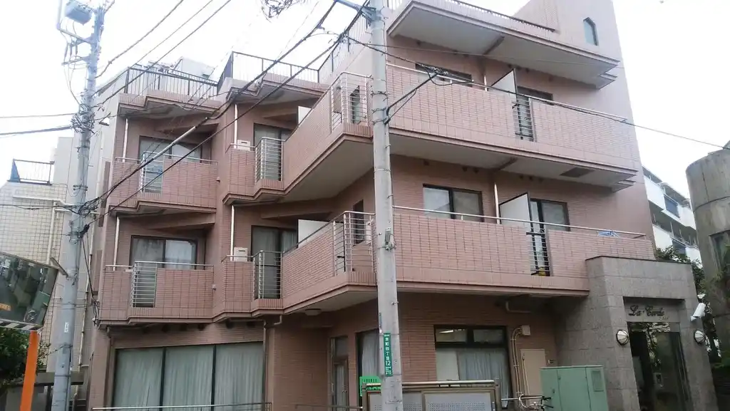 ラ・コルド 外観