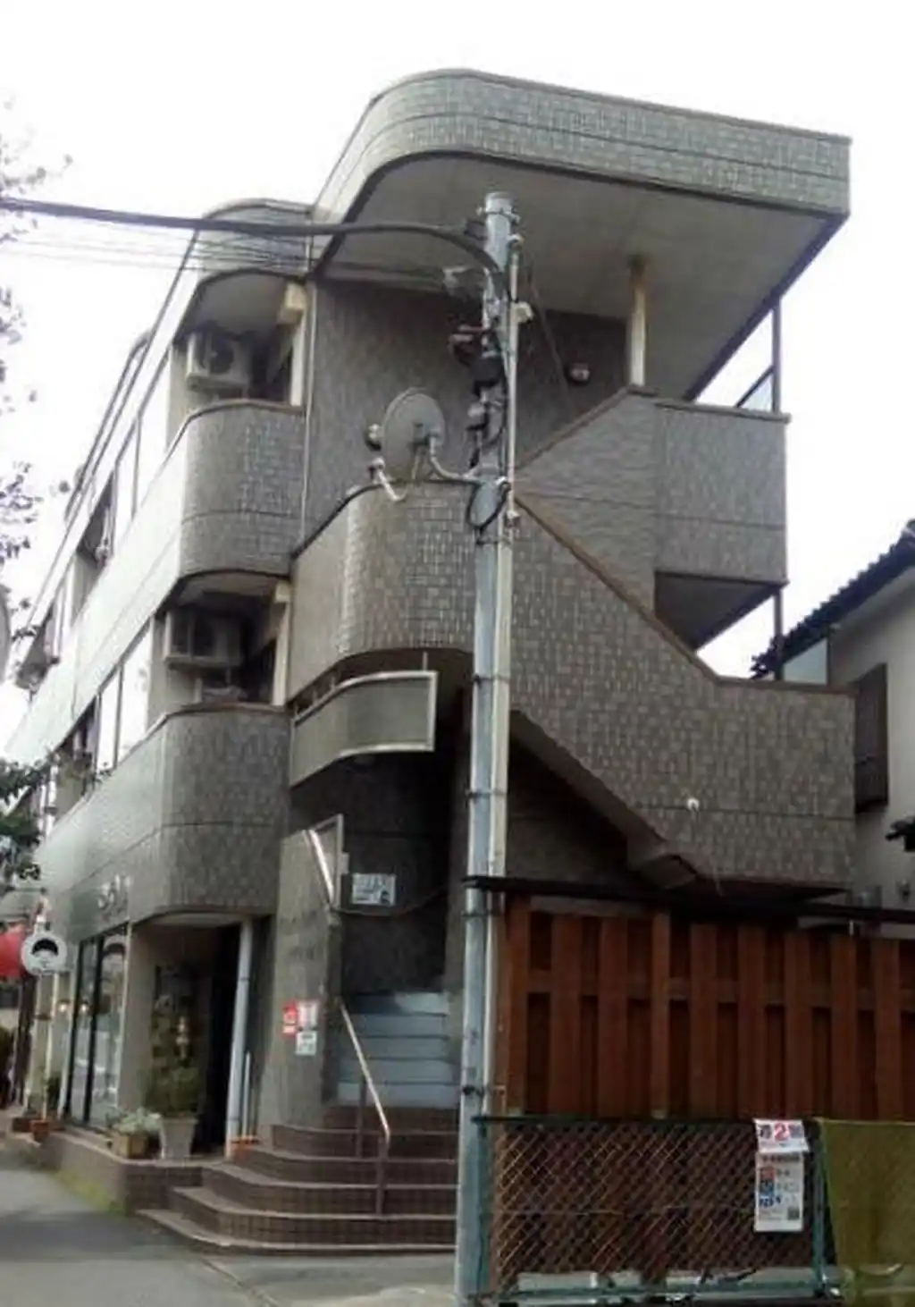 フランドル小山 外観