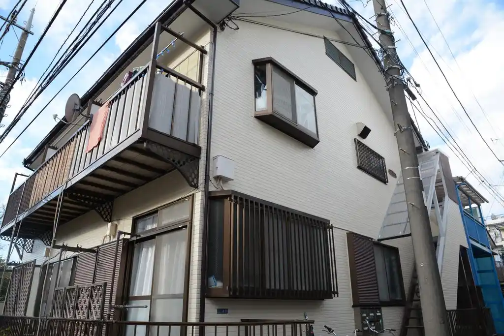 レオ・ドミール 外観