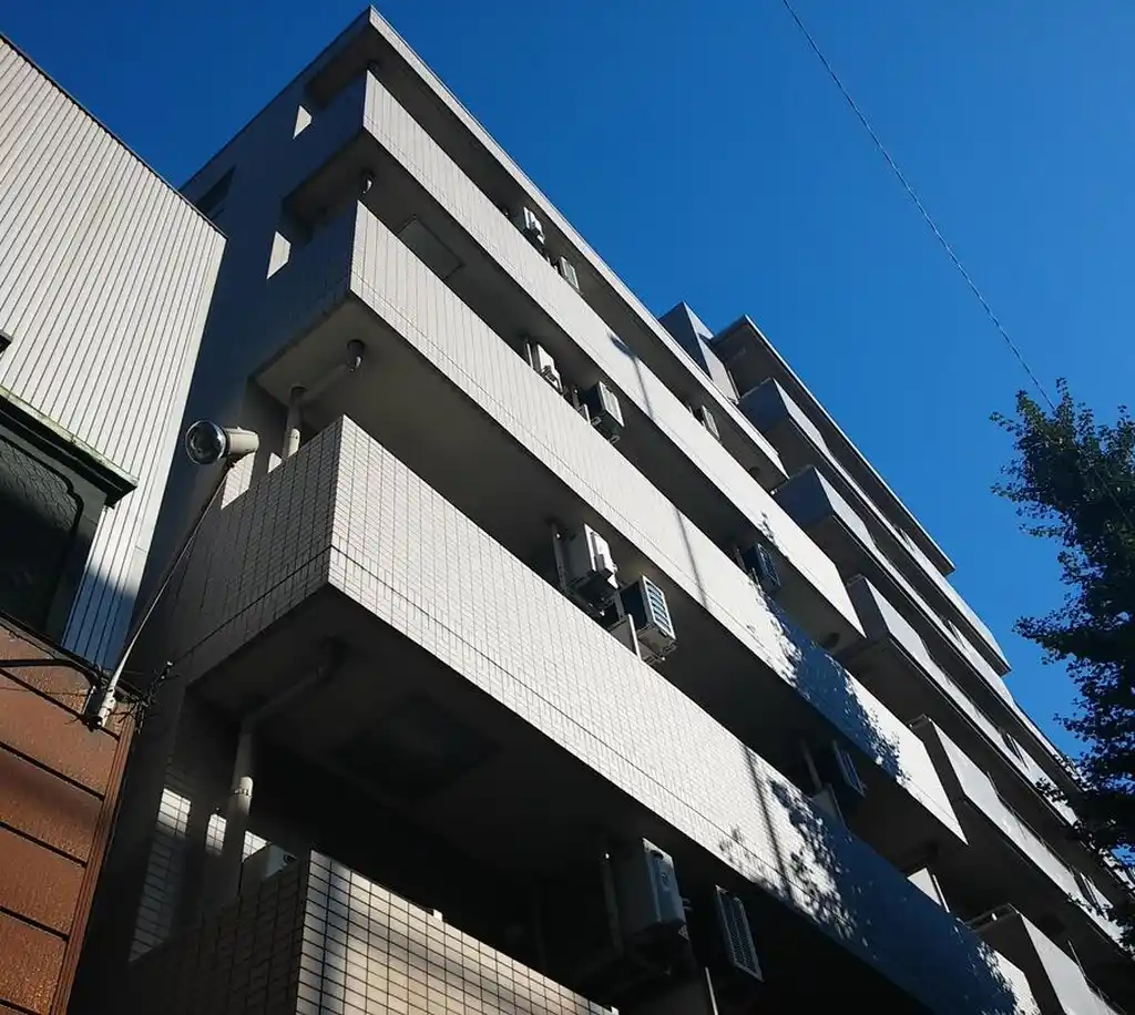 セレーノ和泉 外観
