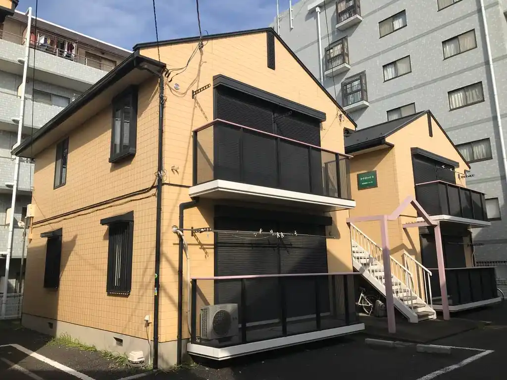 コートビレッジA 外観