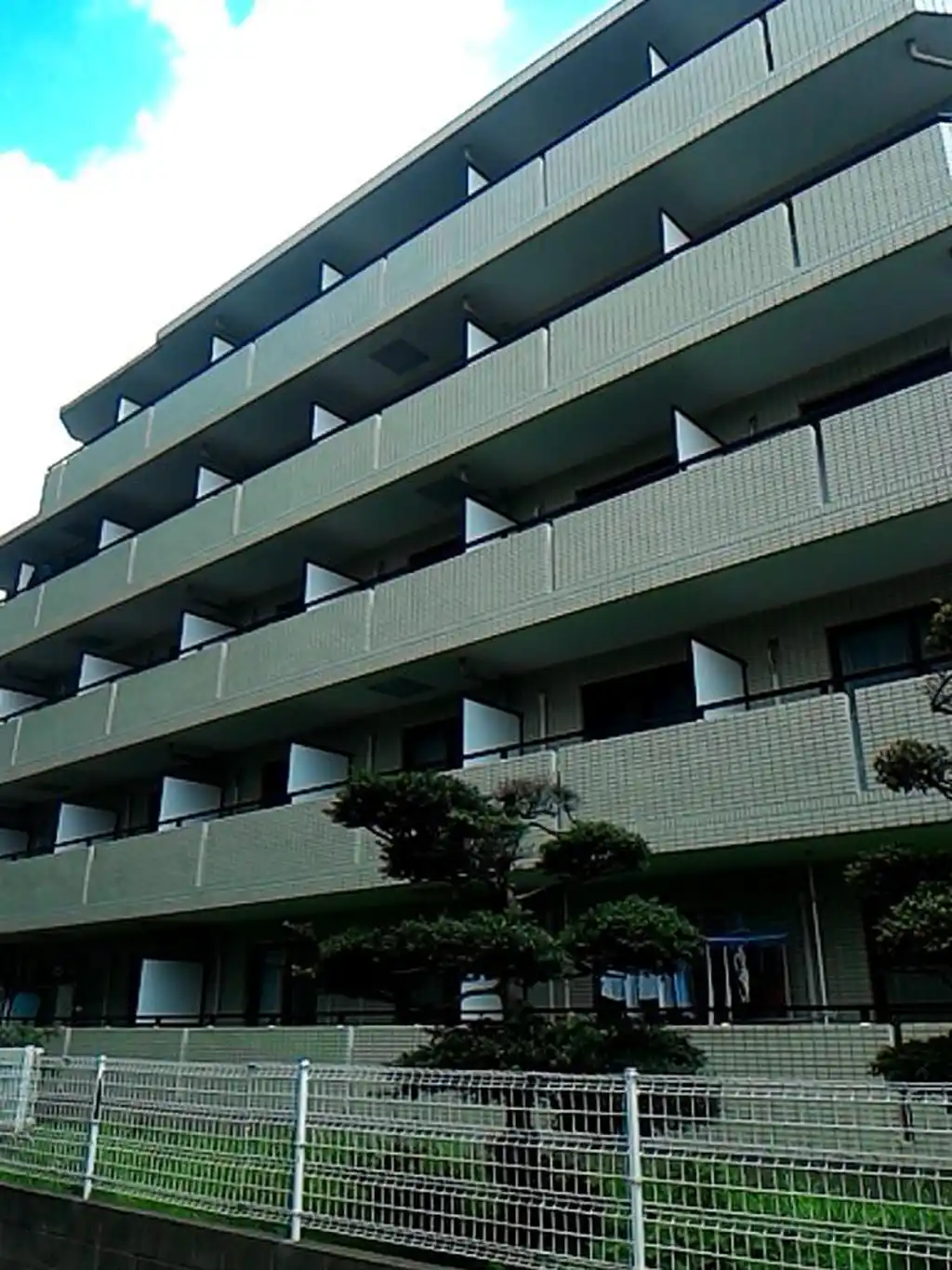 コンフォルト池袋 外観