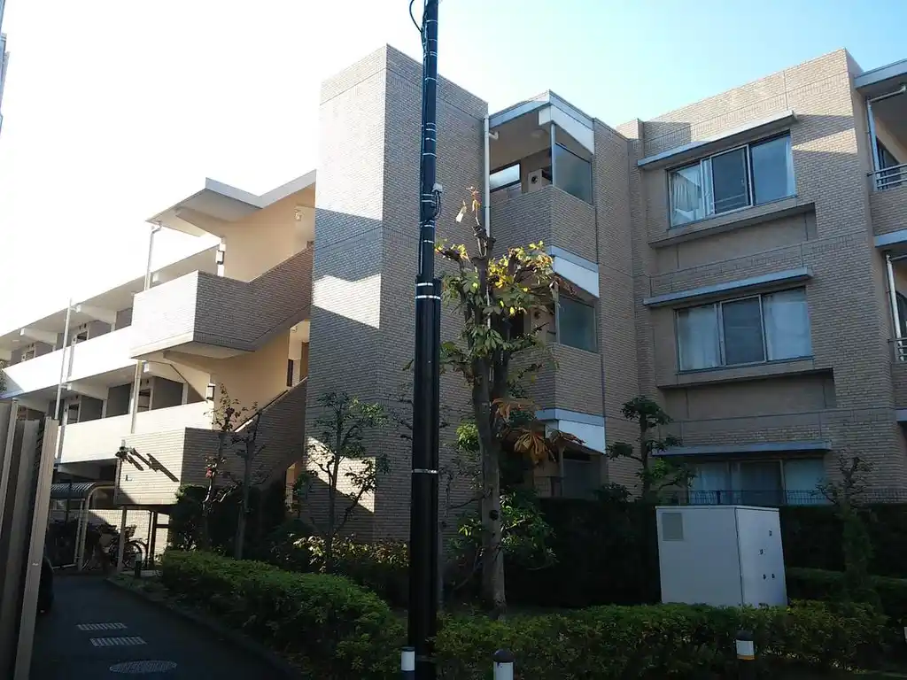 パーク・ハイム千歳烏山 外観