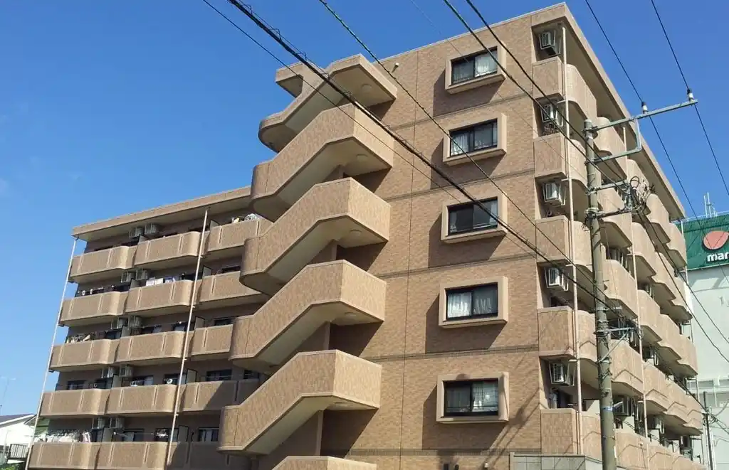 ドミールシャルマン 外観