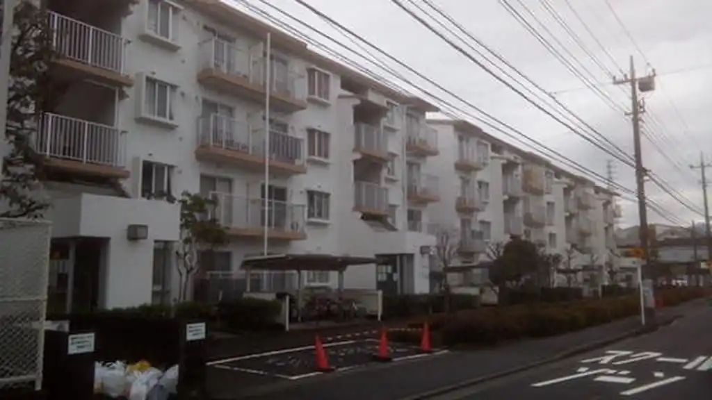 座間入谷ハイツ6号棟 外観