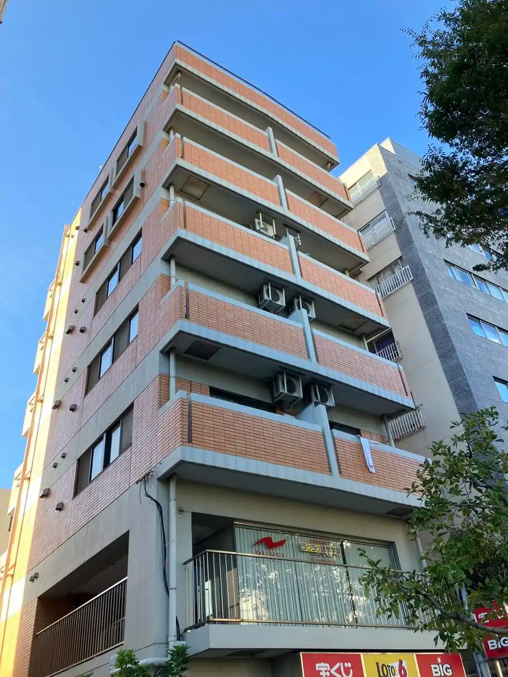 Tuileカワサキ 外観