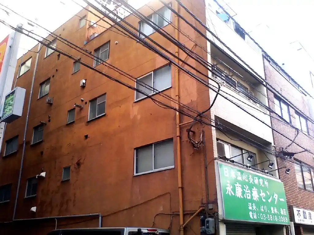 イイノビル 外観