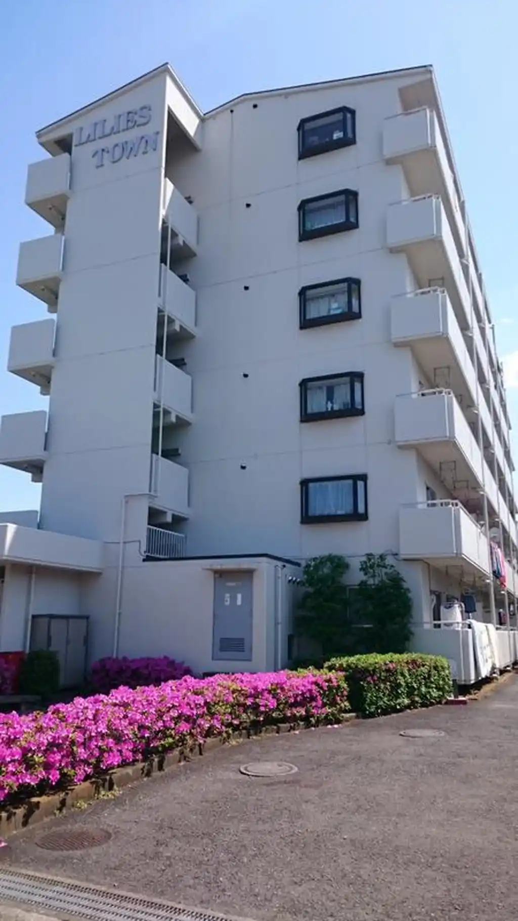リリーズタウン 外観