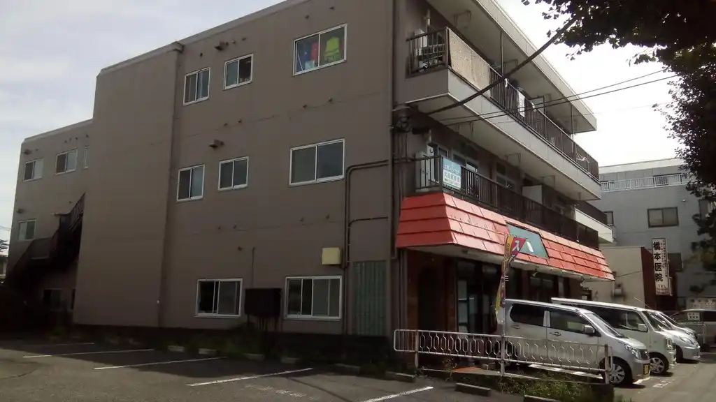 ラーバン橋本 外観