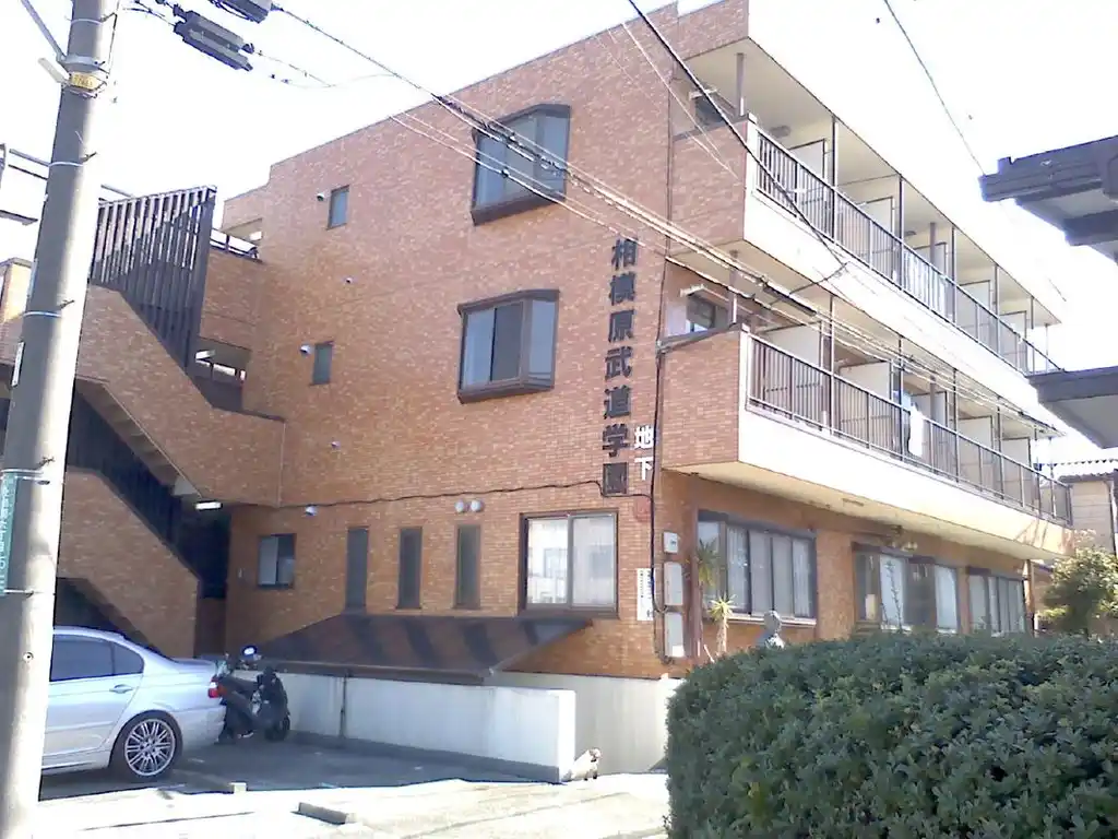 パルビル 外観
