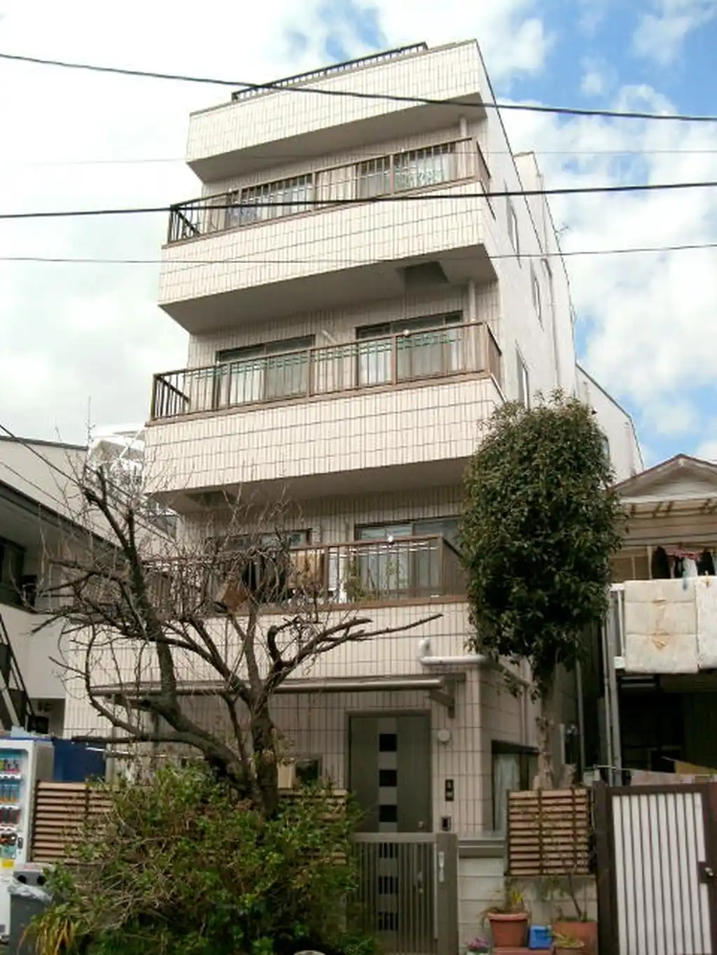 グリーンプラザアザミ 外観