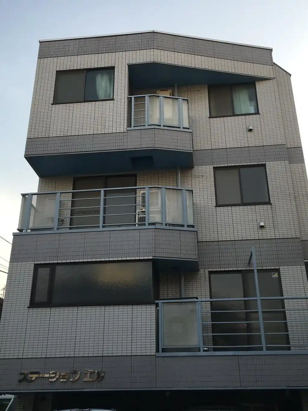 ステーションエル 外観