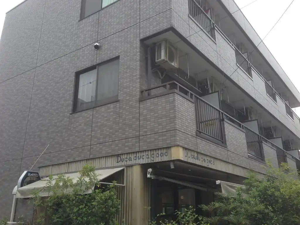 T&T 外観