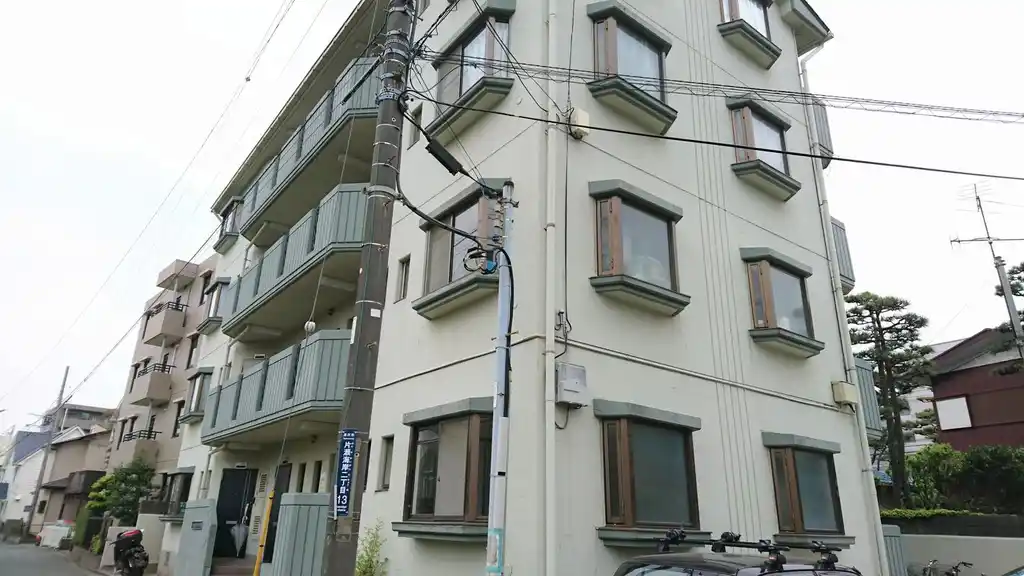 コーポリヴァー片瀬 外観