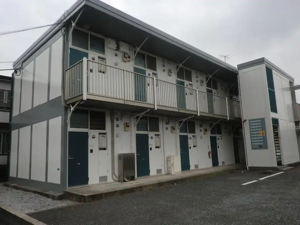 レオパレス湘南ヒルズ 外観