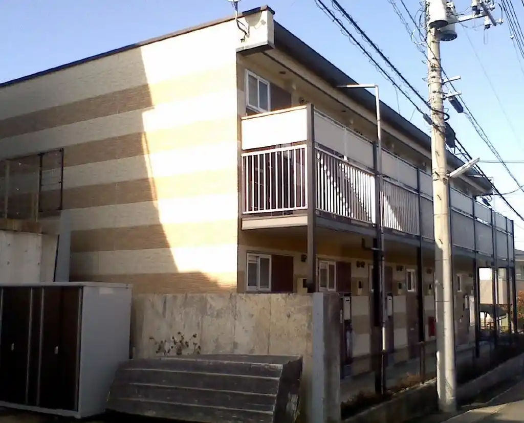 レオパレスユー 外観