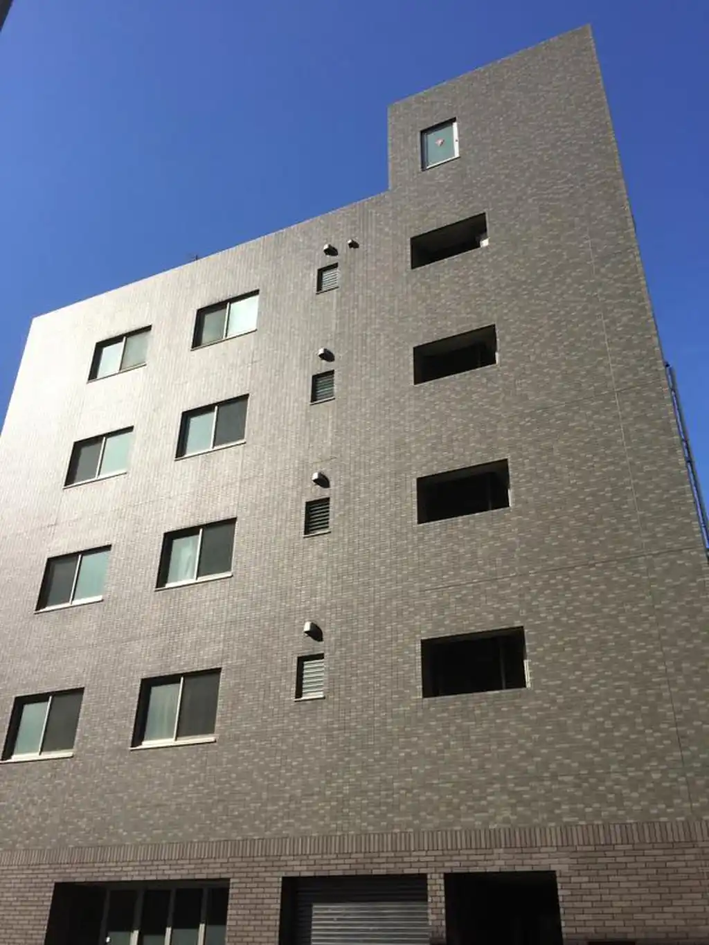 アネスト新大橋 外観