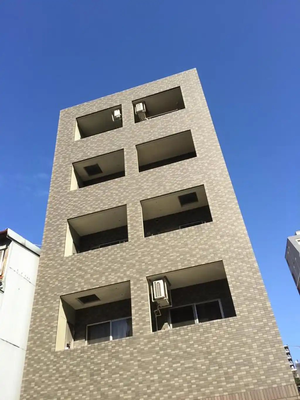 アネスト新大橋 外観