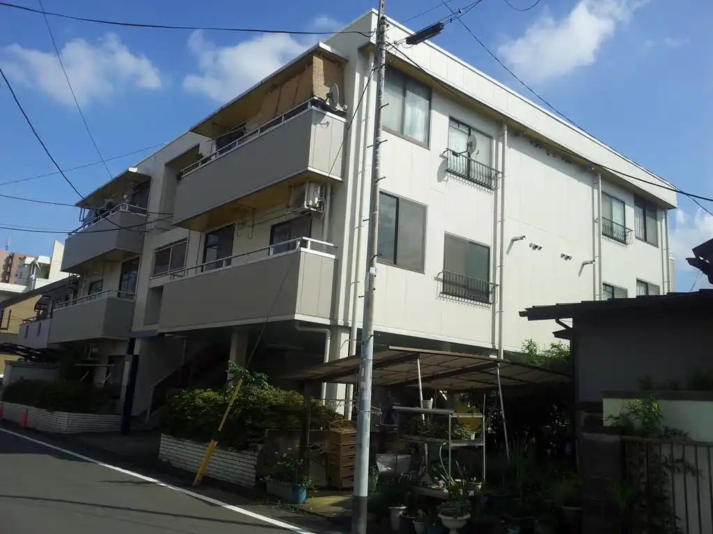 ファーストフクスケ 外観