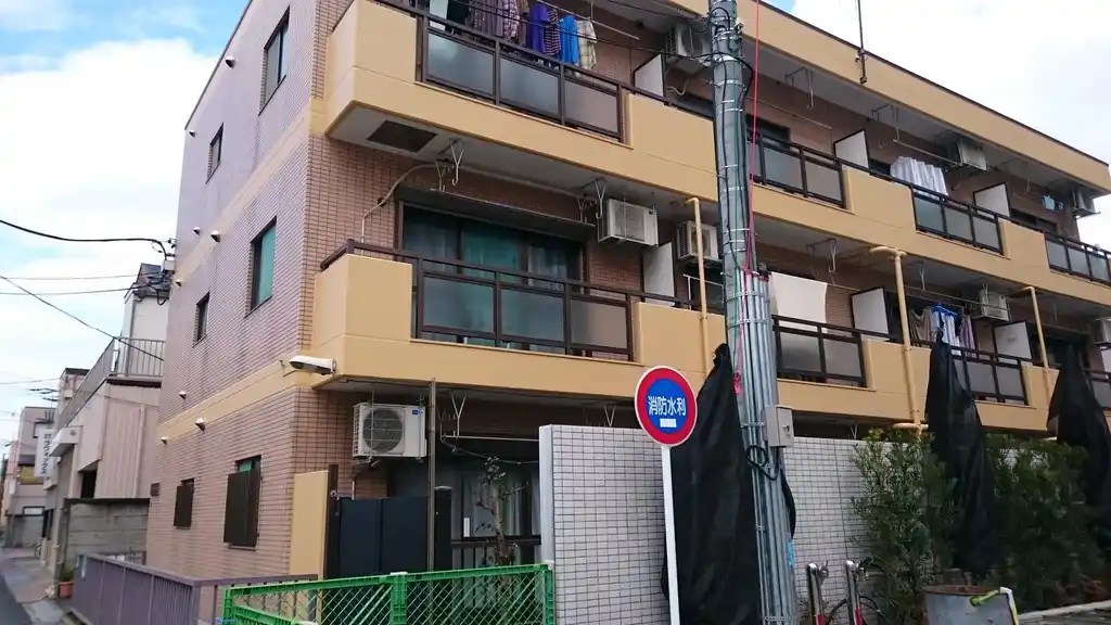 トライス 外観