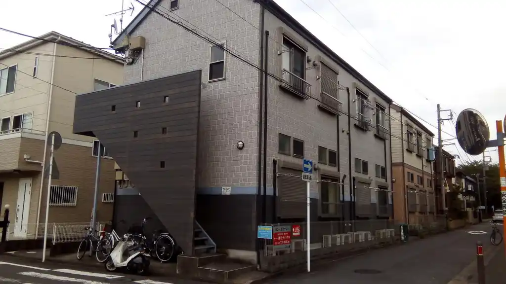 ボン・ボヤージュ 外観