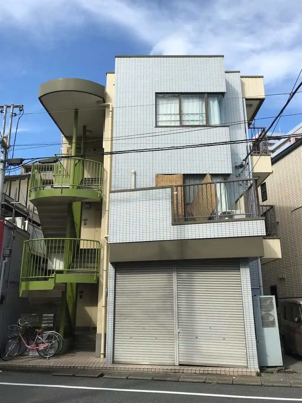 ランド.ロード泉 外観
