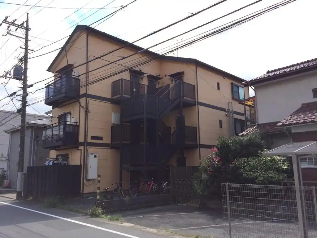コナ山重 外観
